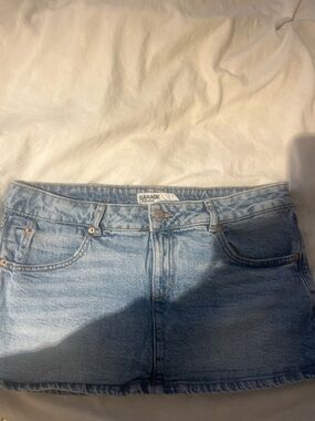 Garage Denim Faded Blue Mid-Rise Jeans